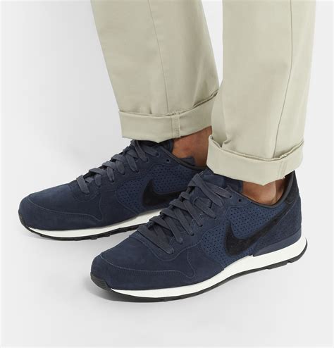 nike suede men's trainers